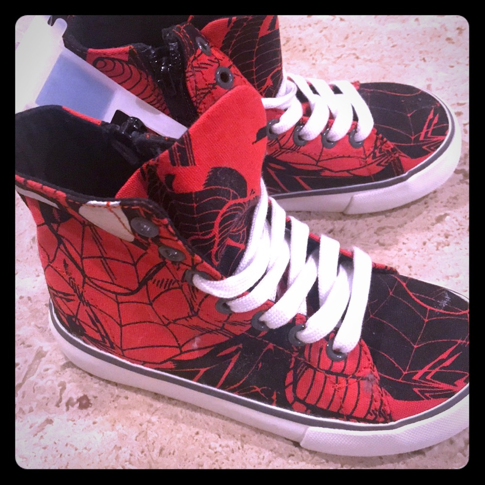 COPY - Spiderman boys high top sneakers